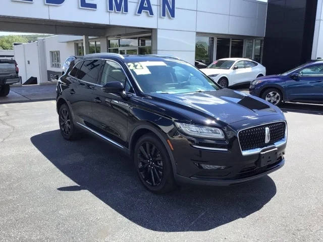 2022 Lincoln Nautilus Reserve AWD photo