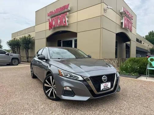 2022 Nissan Altima 2.5 SR FWD photo