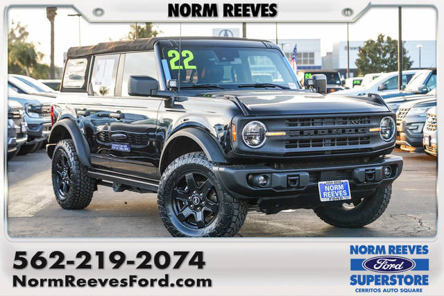 2022 Ford Bronco 4 Door Black Diamond 4WD photo