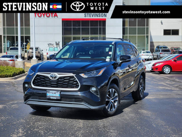 2022 Toyota Highlander XLE AWD photo