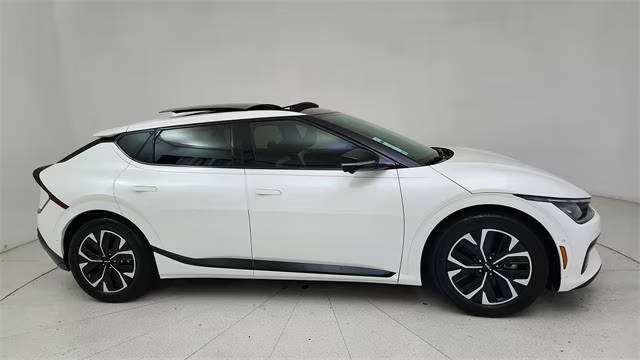 2022 Kia EV6 GT-Line RWD photo