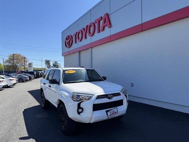 2022 Toyota 4Runner SR5 Premium 4WD photo