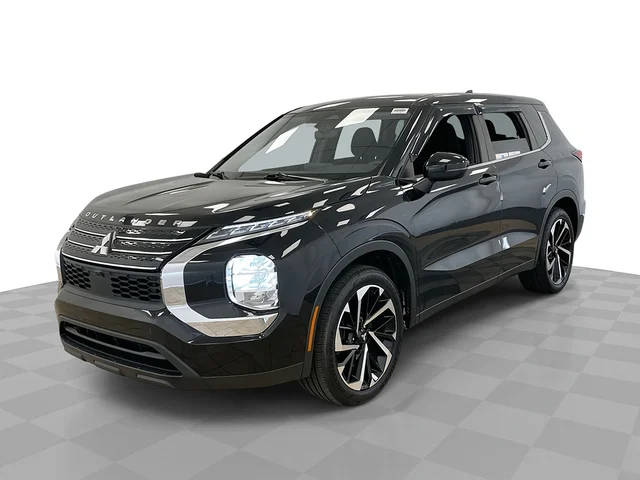 2022 Mitsubishi Outlander ES 4WD photo