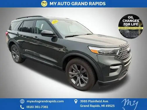 2022 Ford Explorer XLT 4WD photo