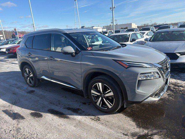 2022 Nissan Rogue Platinum AWD photo