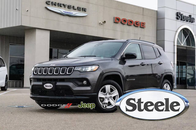 2022 Jeep Compass Latitude 4WD photo