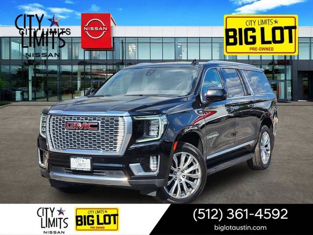 2022 GMC Yukon XL Denali 4WD photo