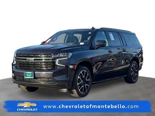 2022 Chevrolet Suburban RST 4WD photo