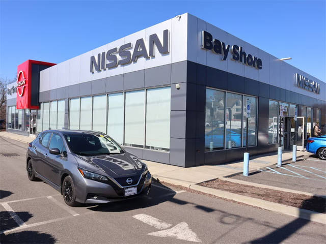 2022 Nissan Leaf S FWD photo