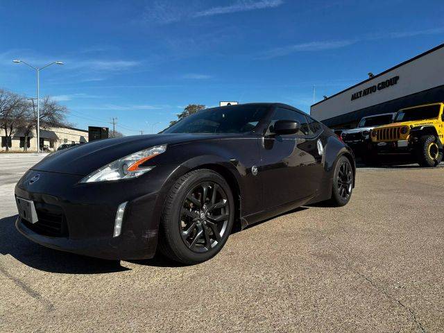 2015 Nissan 370Z Touring RWD photo