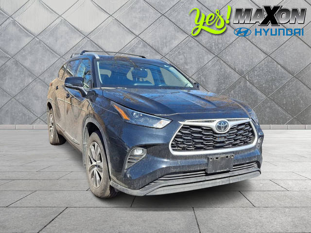 2022 Toyota Highlander XLE AWD photo