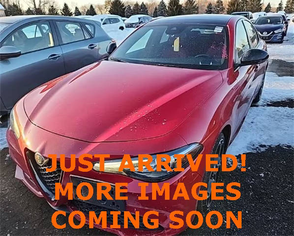 2022 Alfa Romeo Giulia Veloce AWD photo