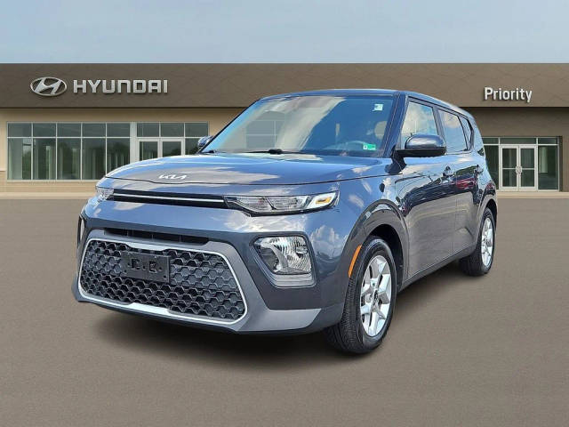 2022 Kia Soul LX FWD photo