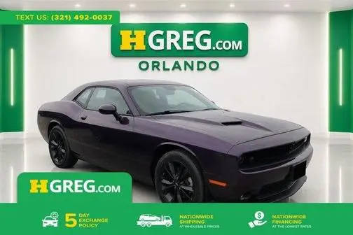 2022 Dodge Challenger SXT AWD photo