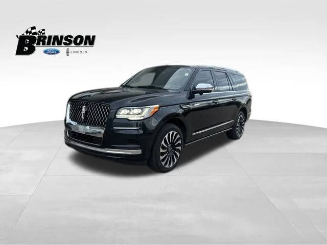 2022 Lincoln Navigator L Black Label 4WD photo