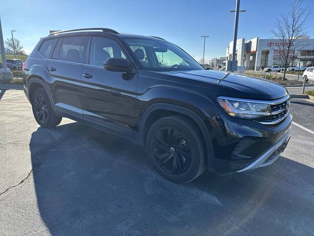 2022 Volkswagen Atlas 2.0T SE w/Technology FWD photo