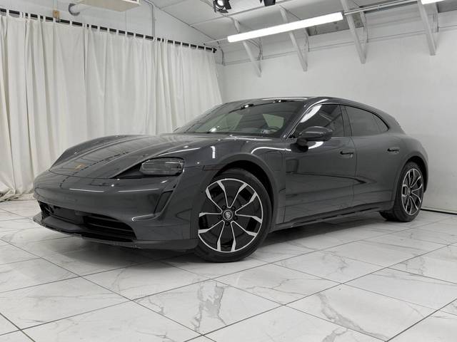 2022 Porsche Taycan 4 AWD photo