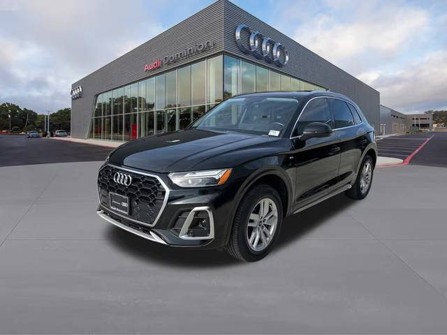 2022 Audi Q5 S line Premium AWD photo