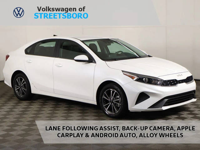 2022 Kia Forte LXS FWD photo