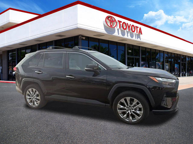 2022 Toyota RAV4 Limited AWD photo