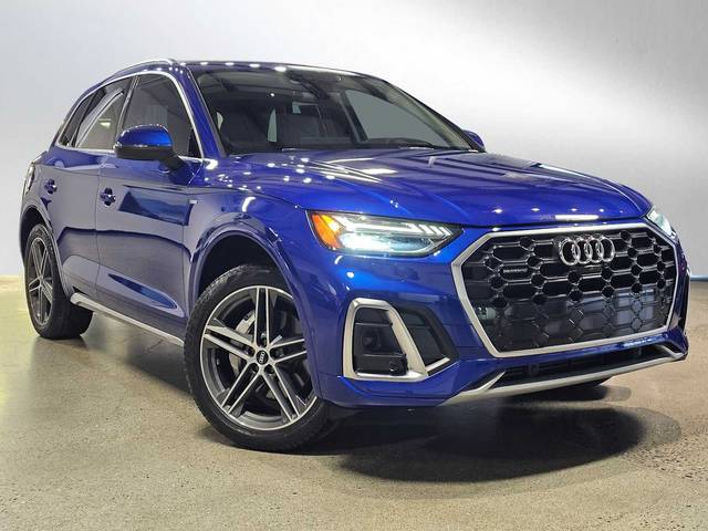 2022 Audi Q5 S line Prestige AWD photo