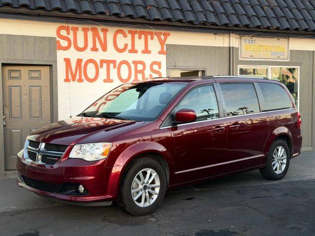 2019 Dodge Grand Caravan SXT FWD photo