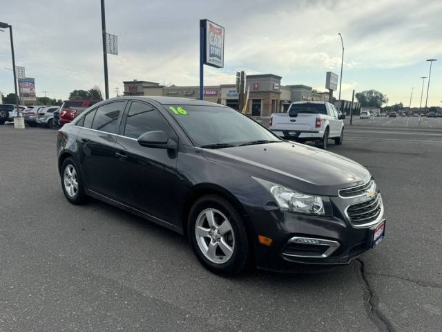 2017 Chevrolet Cruze LT FWD photo