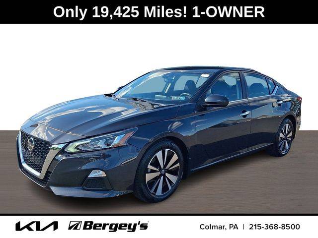 2022 Nissan Altima 2.5 SV FWD photo