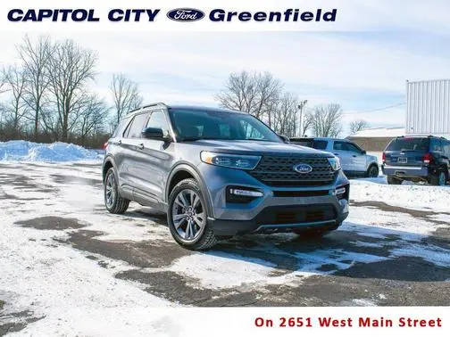 2022 Ford Explorer XLT 4WD photo