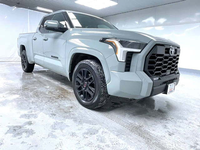 2022 Toyota Tundra SR5 4WD photo