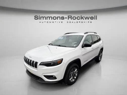 2022 Jeep Cherokee Latitude Lux 4WD photo