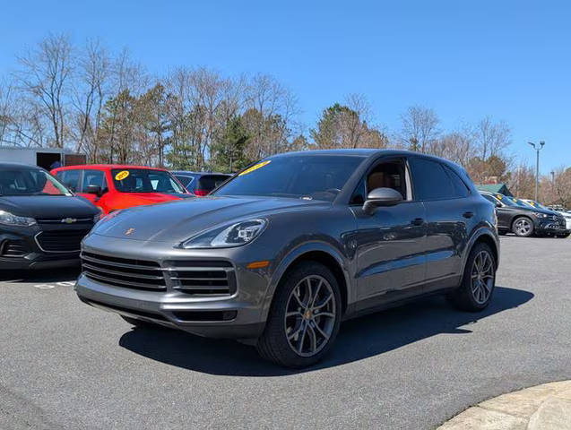 2022 Porsche Cayenne  AWD photo