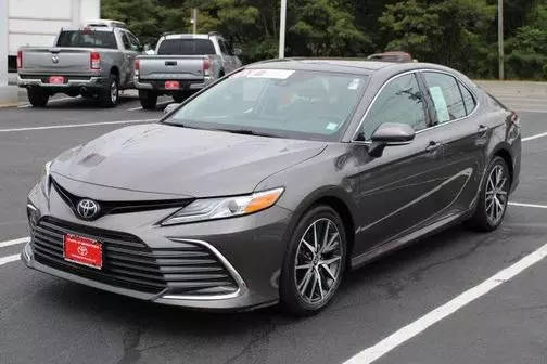 2022 Toyota Camry XLE AWD photo