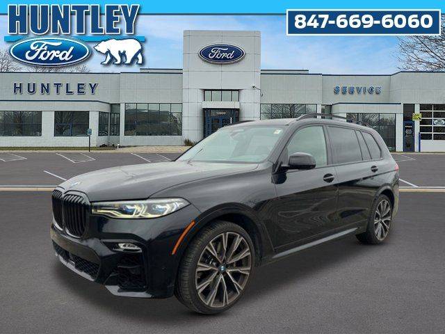 2022 BMW X7 M50i AWD photo