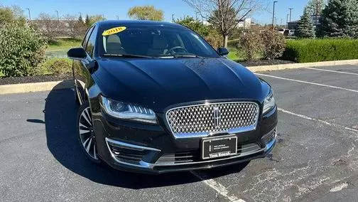 2018 Lincoln  Reserve FWD photo