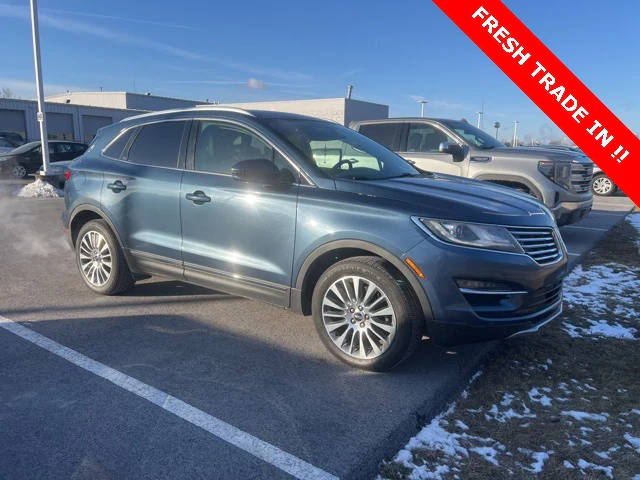 2018 Lincoln Reserve AWD photo