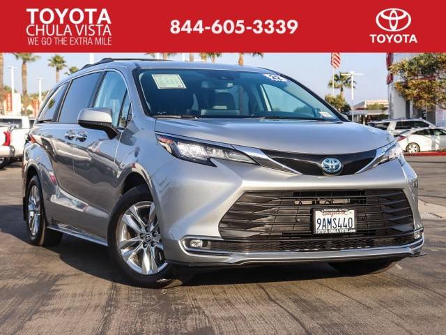 2022 Toyota Sienna XLE AWD photo