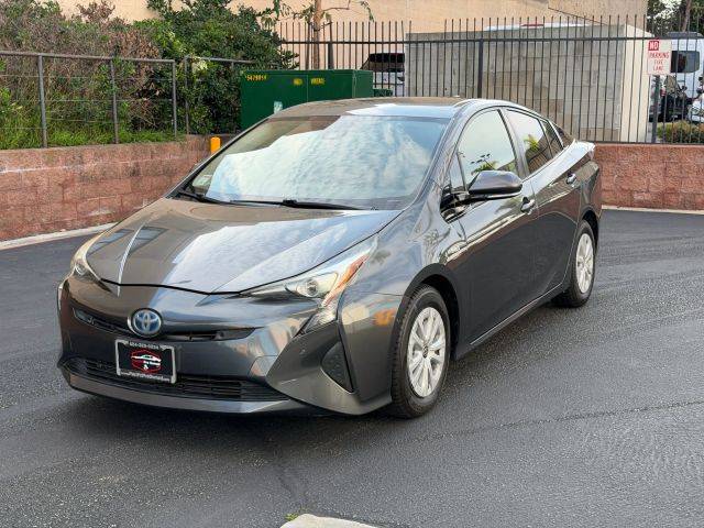 2017 Toyota Prius  FWD photo