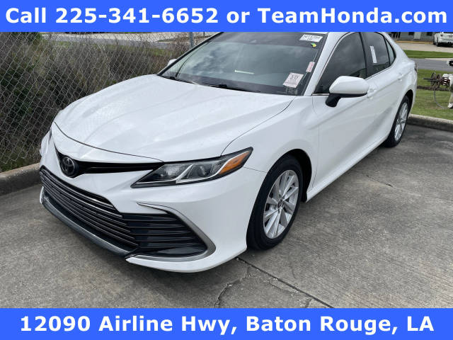 2022 Toyota Camry LE FWD photo