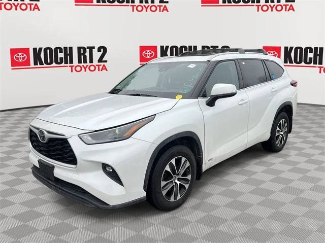 2022 Toyota Highlander Hybrid XLE AWD photo