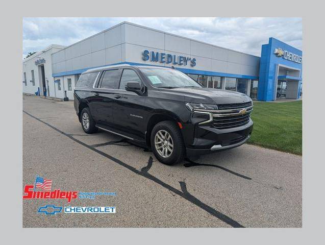 2022 Chevrolet Suburban LT 4WD photo