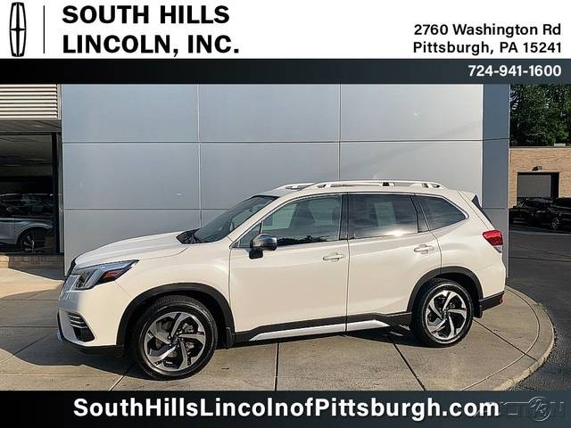 2022 Subaru Forester Touring AWD photo