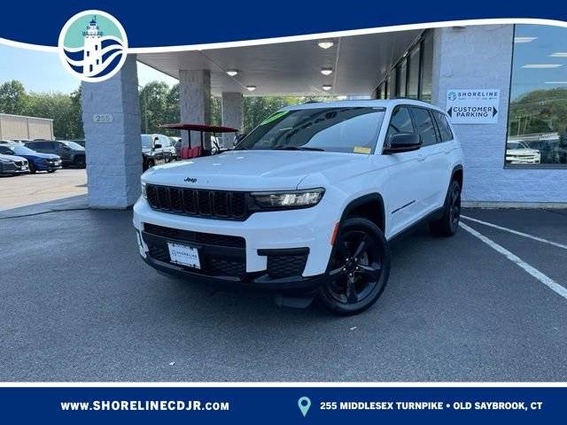 2022 Jeep Grand Cherokee L Altitude 4WD photo