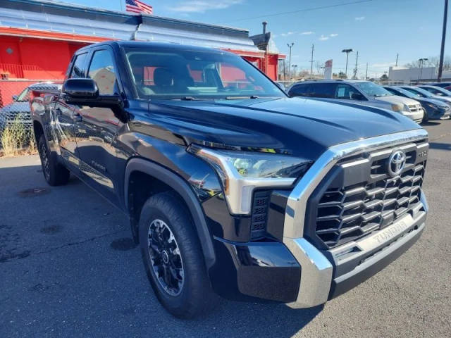 2022 Toyota Tundra SR5 4WD photo