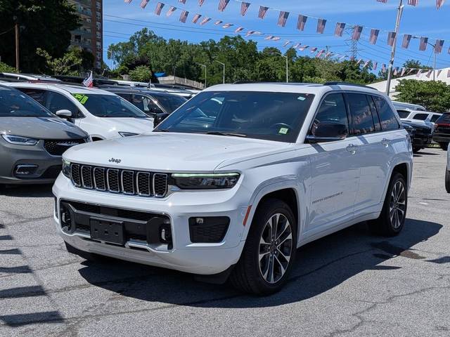 2022 Jeep Grand Cherokee Overland 4WD photo