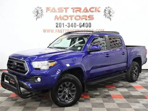 2022 Toyota Tacoma SR5 4WD photo