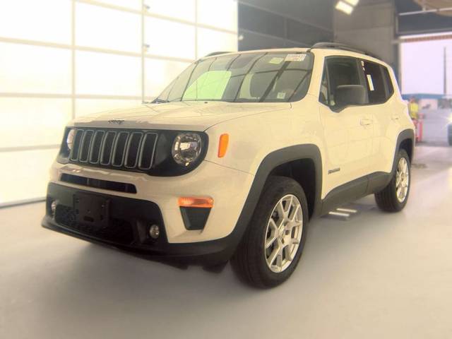 2022 Jeep Renegade Latitude 4WD photo