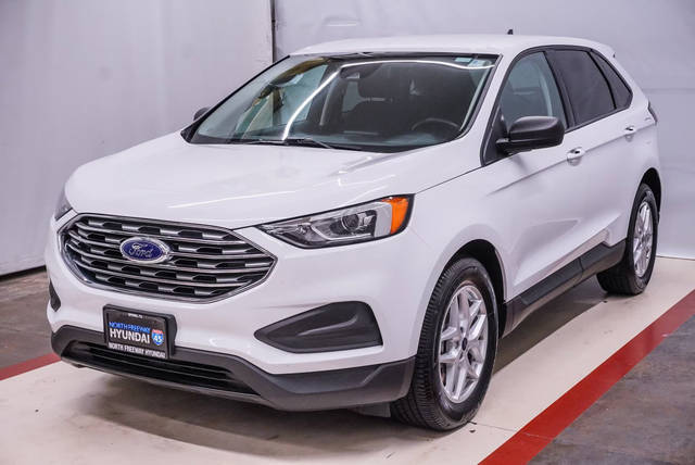 2022 Ford Edge SE AWD photo