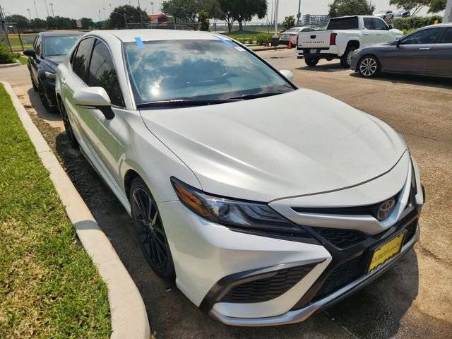 2022 Toyota Camry XSE FWD photo