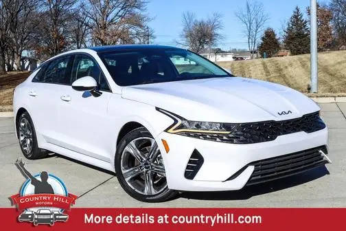 2022 Kia K5 EX FWD photo